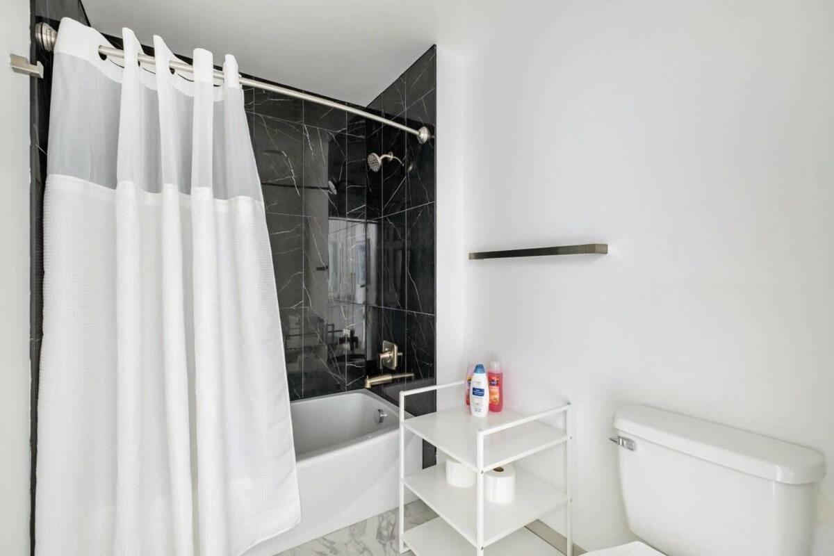 4B 3Ba Premium Family Apartment With Gym Charlotte Exteriör bild